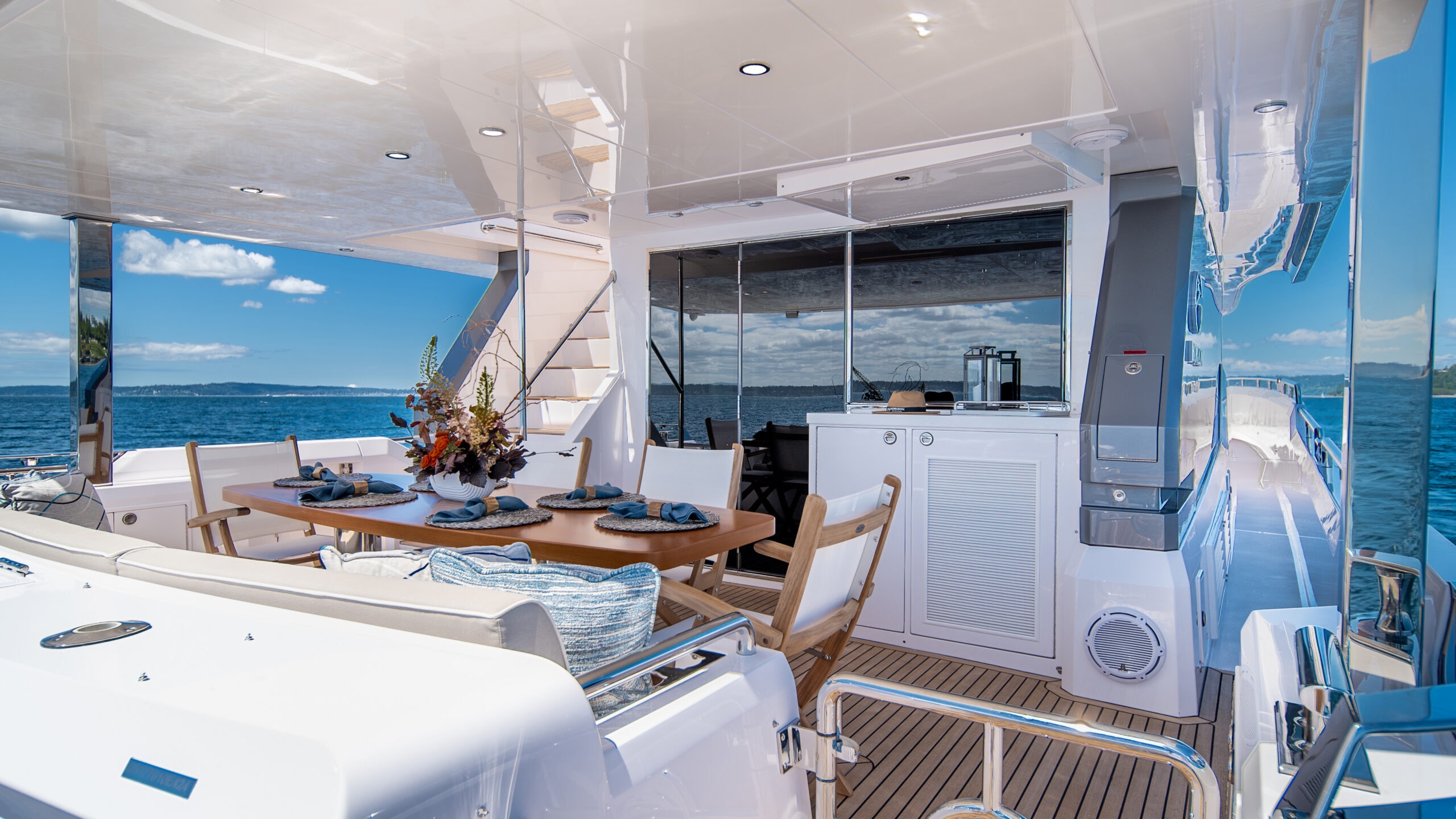 Aft Deck Seating