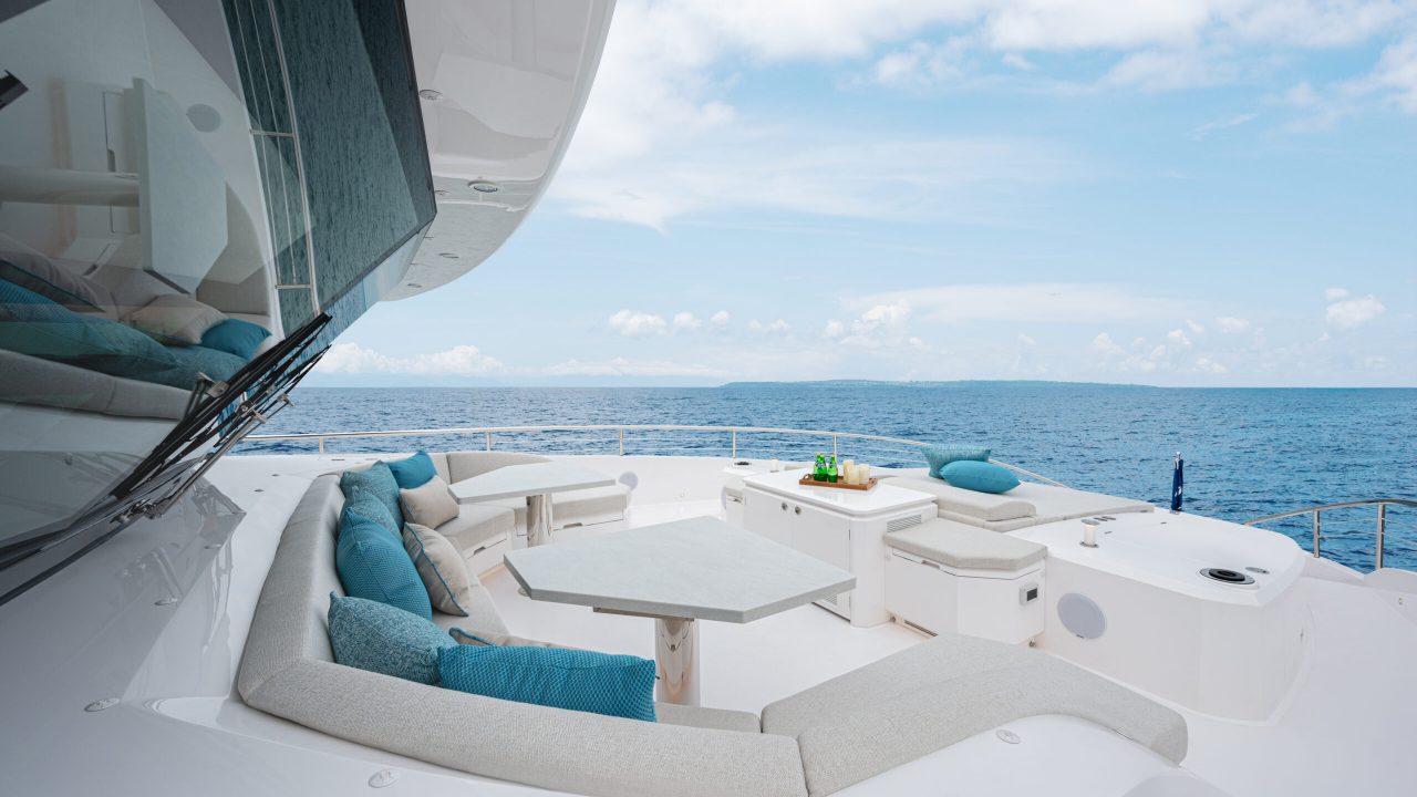 Horizon Yacht Builder - New Horizon Yachts - Big Horizon Yachts Build - Horizon Yacht Brokers - Horizon Yacht Broker - Horizon Superyacht Broker - Horizon Superyacht Builder - Superyacht Broker - St Clair Superyacht - Kevin St Clair