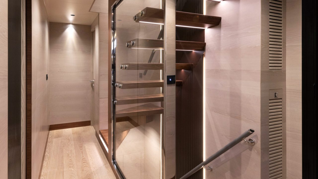 Horizon Yacht Builder - New Horizon Yachts - Big Horizon Yachts Build - Horizon Yacht Brokers - Horizon Yacht Broker - Horizon Superyacht Broker - Horizon Superyacht Builder - Superyacht Broker - St Clair Superyacht - Kevin St Clair