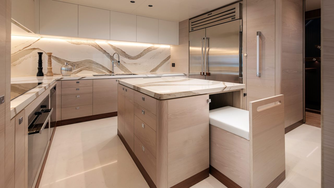 Horizon Yacht Builder - New Horizon Yachts - Big Horizon Yachts Build - Horizon Yacht Brokers - Horizon Yacht Broker - Horizon Superyacht Broker - Horizon Superyacht Builder - Superyacht Broker - St Clair Superyacht - Kevin St Clair