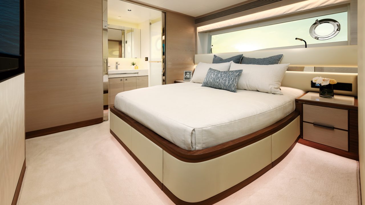 Horizon Yacht Builder - New Horizon Yachts - Big Horizon Yachts Build - Horizon Yacht Brokers - Horizon Yacht Broker - Horizon Superyacht Broker - Horizon Superyacht Builder - Superyacht Broker - St Clair Superyacht - Kevin St Clair
