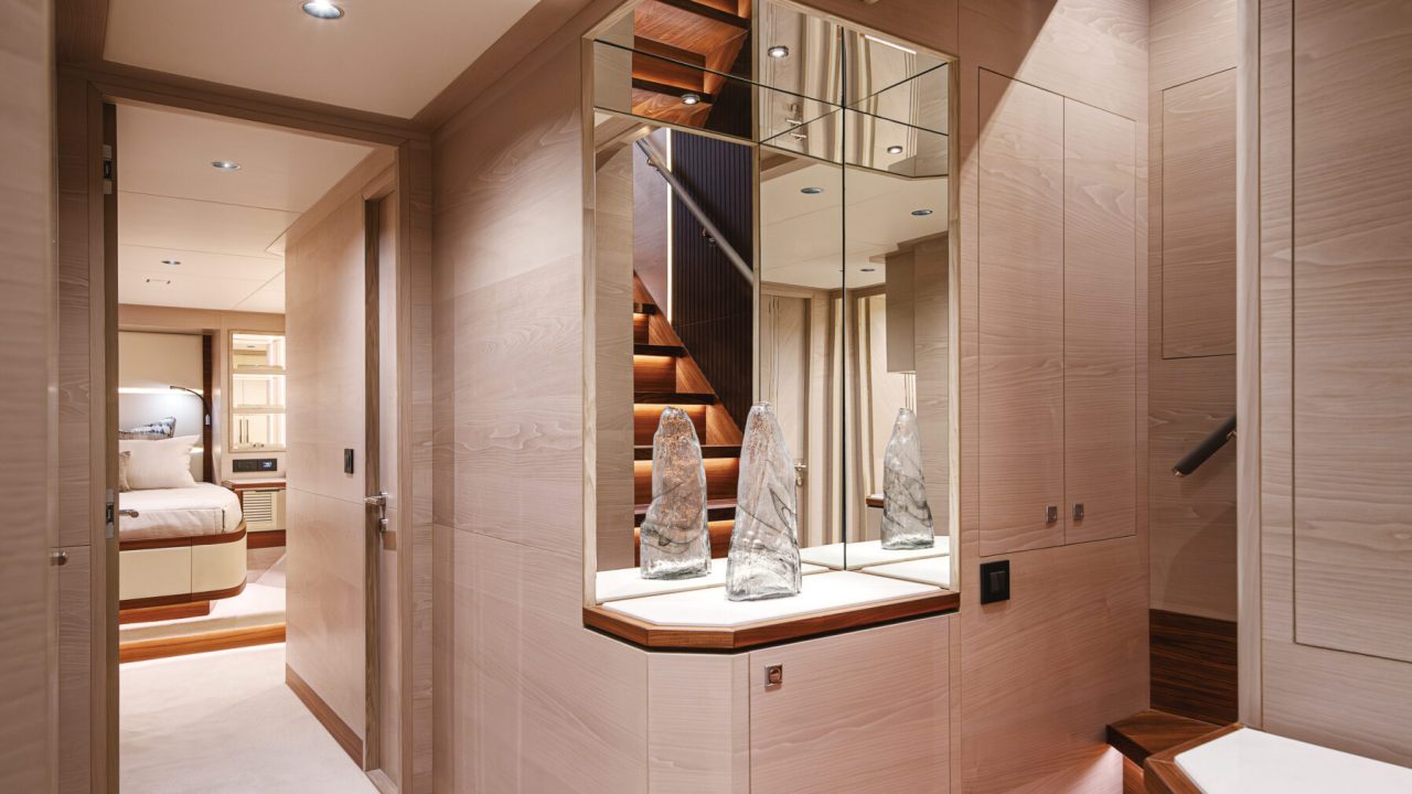 Horizon Yacht Builder - New Horizon Yachts - Big Horizon Yachts Build - Horizon Yacht Brokers - Horizon Yacht Broker - Horizon Superyacht Broker - Horizon Superyacht Builder - Superyacht Broker - St Clair Superyacht - Kevin St Clair